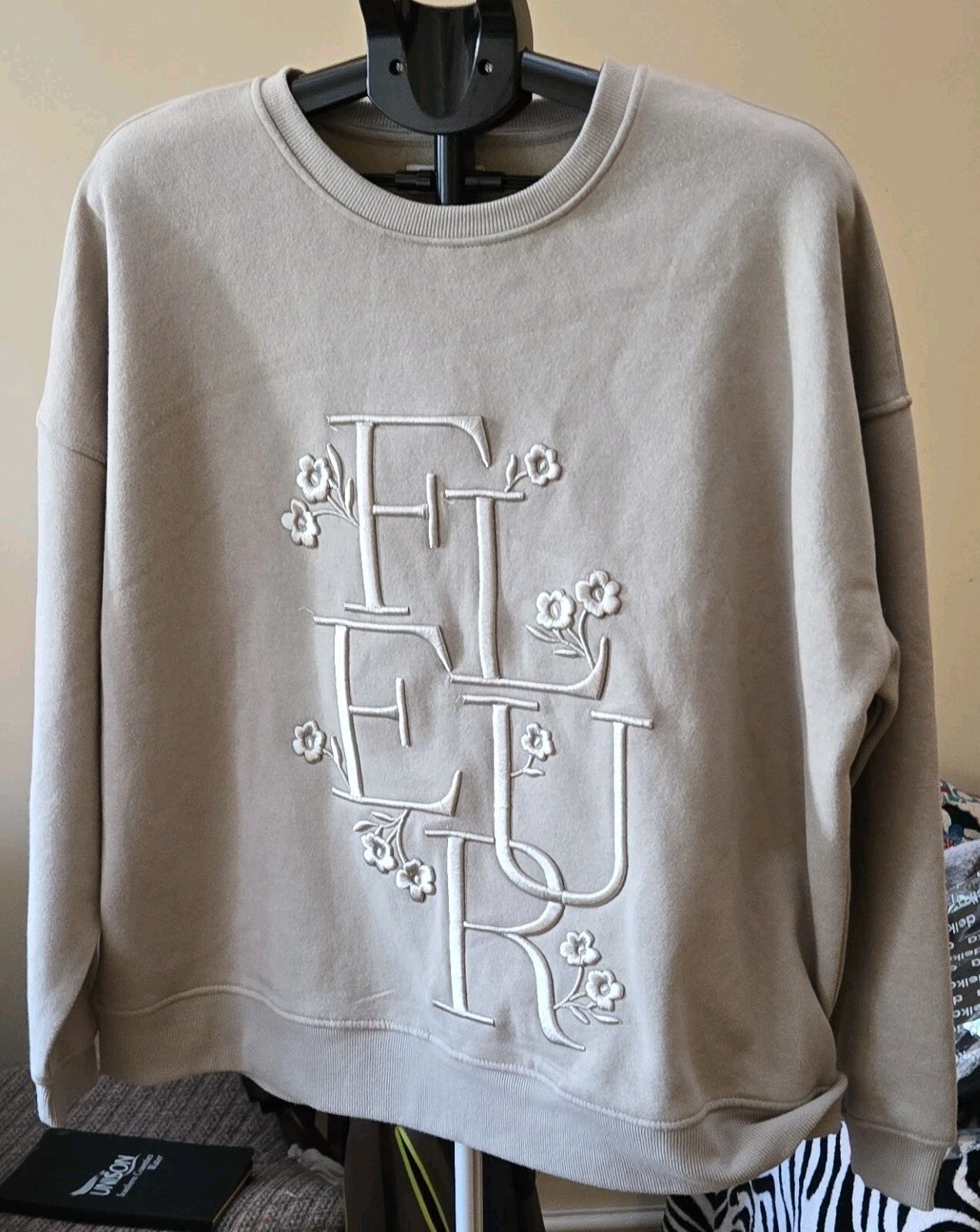 Papaya XL Beige Fleece Crew Neck Oversized Sweatshirt Embroidered Fleur