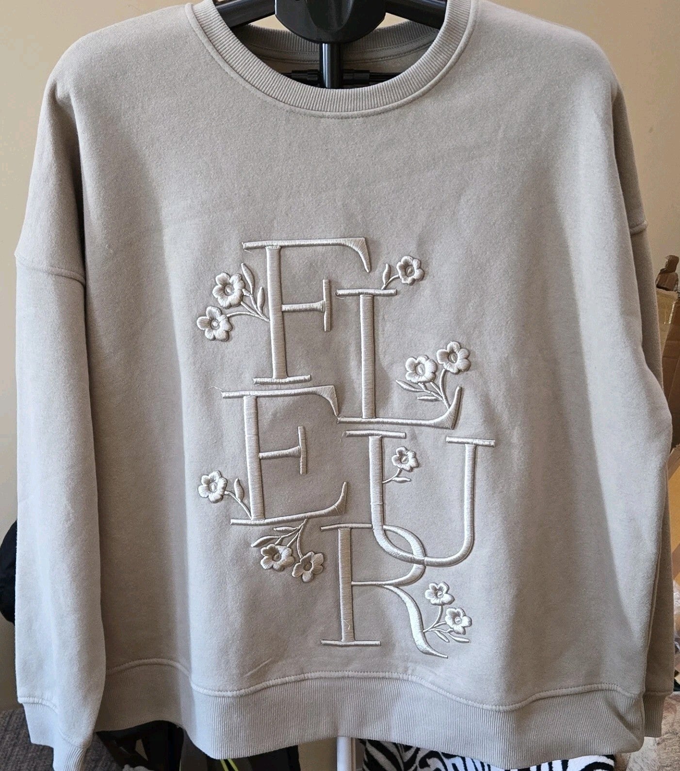 Papaya XL Beige Fleece Crew Neck Oversized Sweatshirt Embroidered Fleur