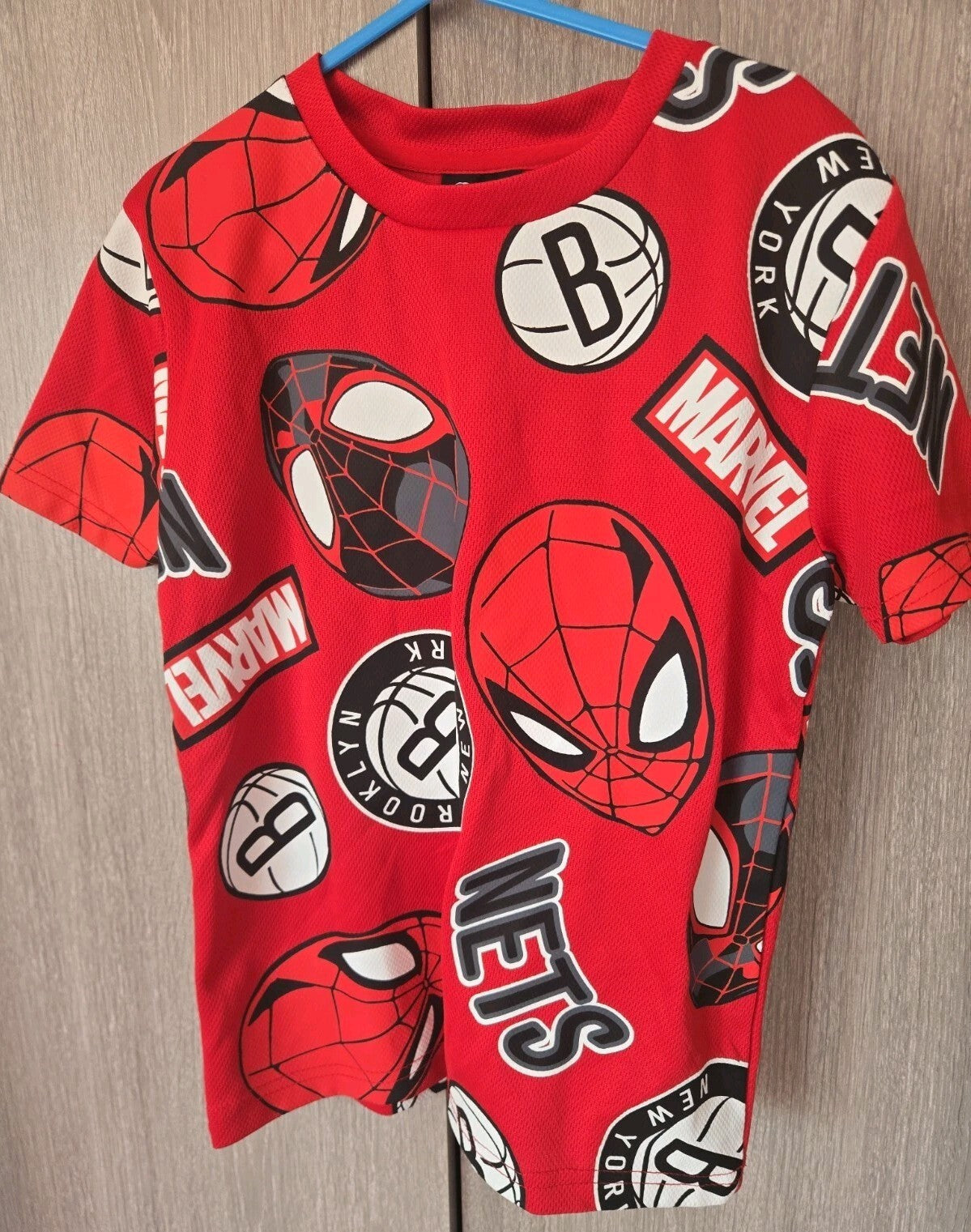 Marvel x NBA Spider-Man All-Over Print Boys T-Shirt Age 6-7 Red