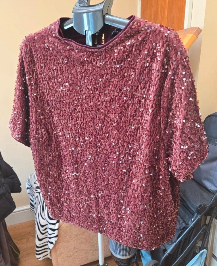 Et Vous Burgundy Velvet Sequin Top XL New With Tags