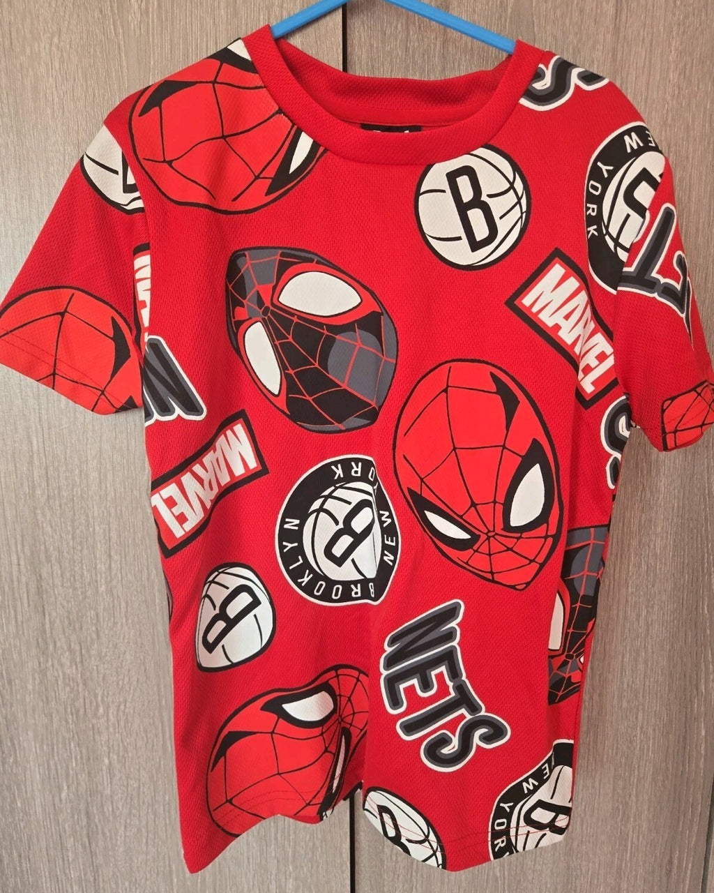 Marvel x NBA Spider-Man All-Over Print Boys T-Shirt Age 6-7 Red