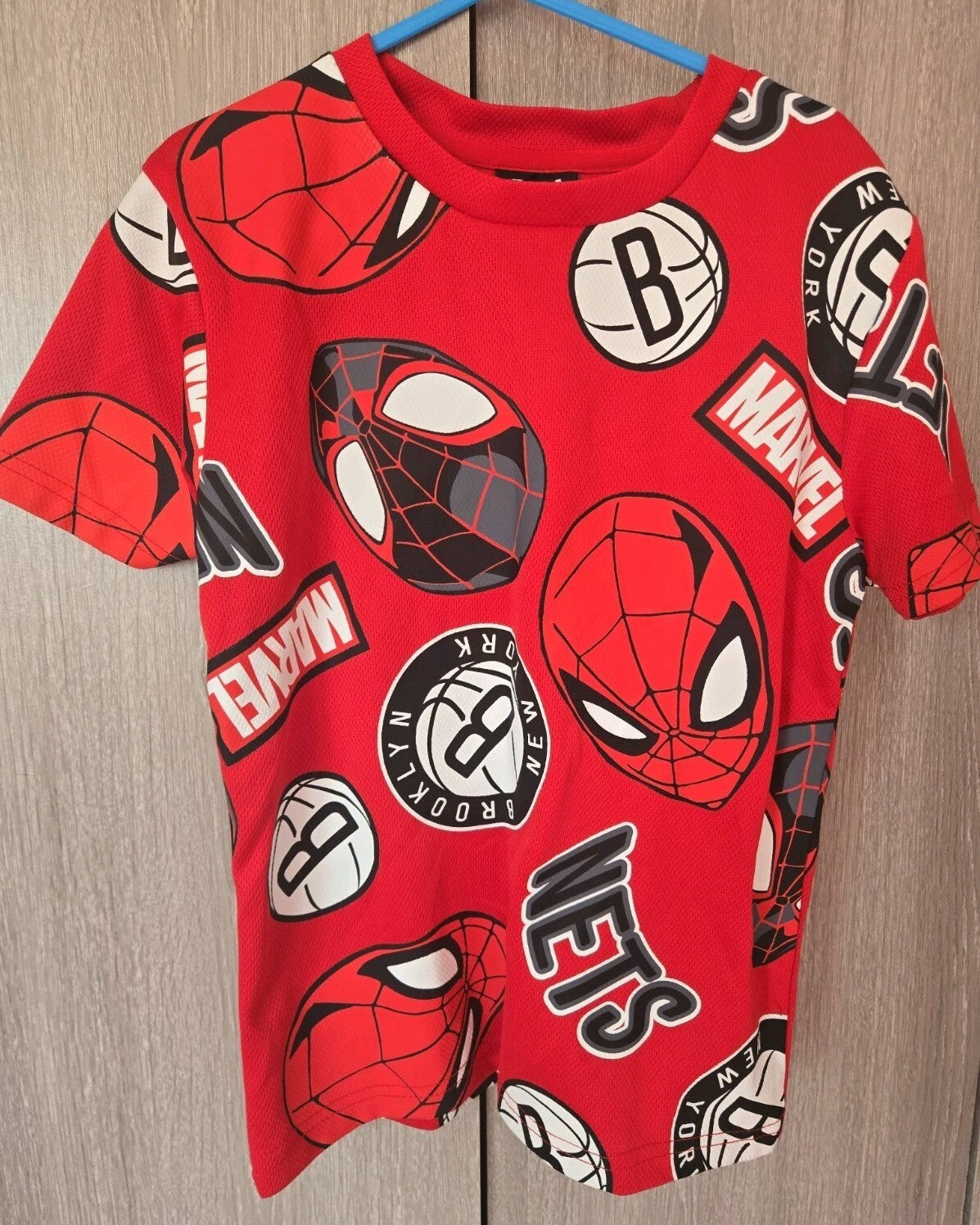 Marvel x NBA Spider-Man All-Over Print Boys T-Shirt Age 6-7 Red