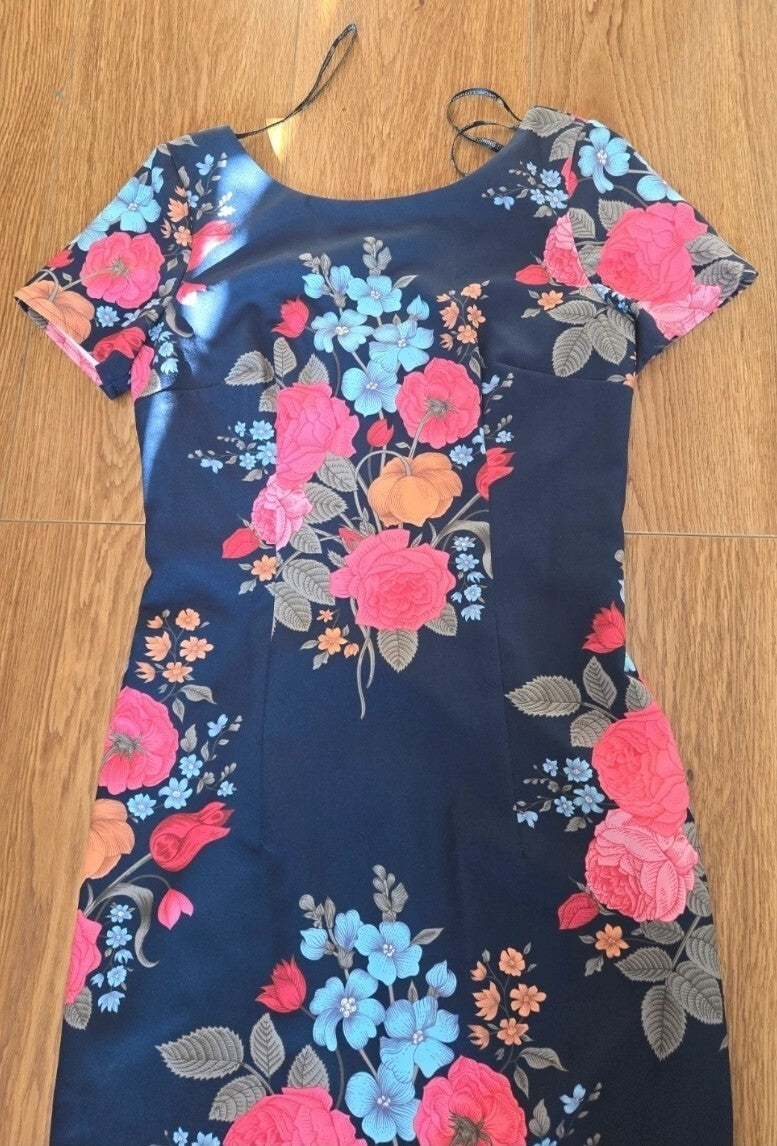 Chi Chi London Dress Size 8
